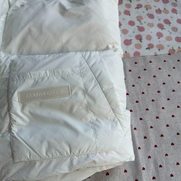 White Canada Goose Pbi Collection Paradigm Freestyle Shell-Down Gilet - Picture 13 of 13